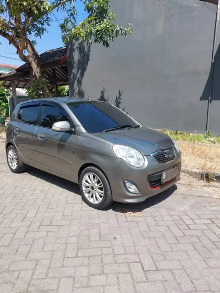 Kia Picanto 1.1 SE kondisi istimewa.