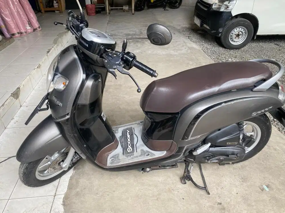 Scoopy 2017 (bonus sandaran) – Siap Gas, Surat Komplit, tinggal pakai
