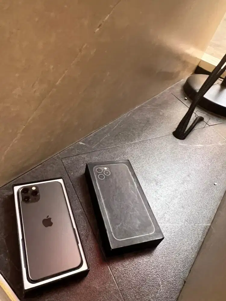 iphone 11 pro max 256gb nominal baru