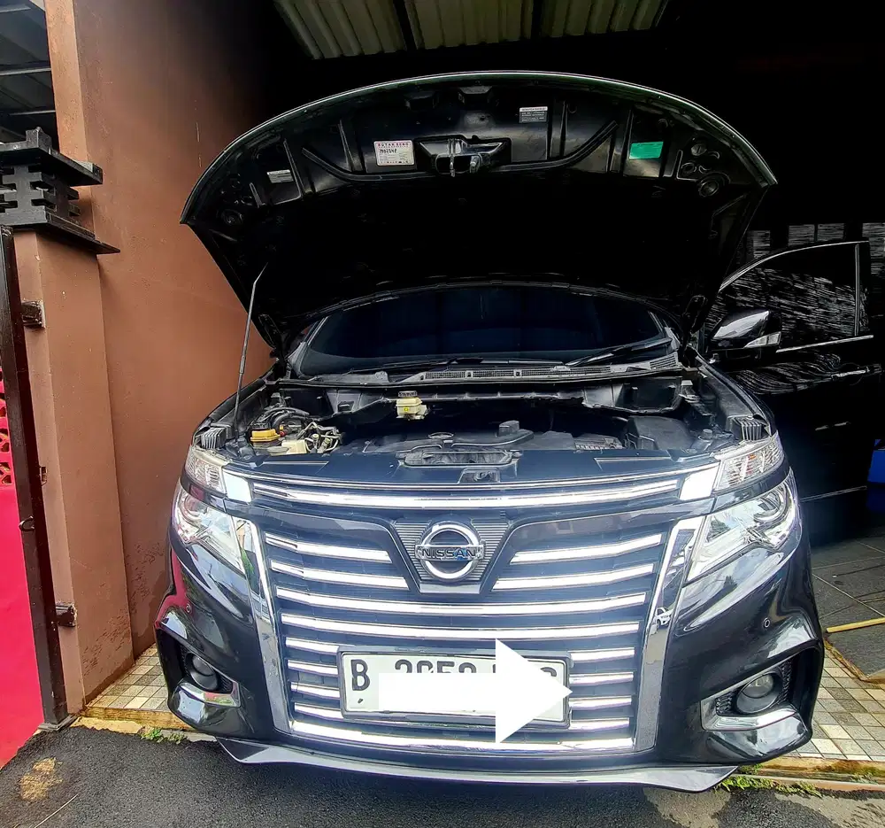 Nissan Elgrand 2014 Bensin