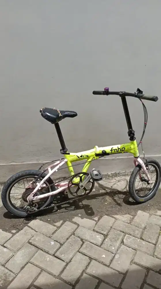 Sepeda lipat ukuran 16