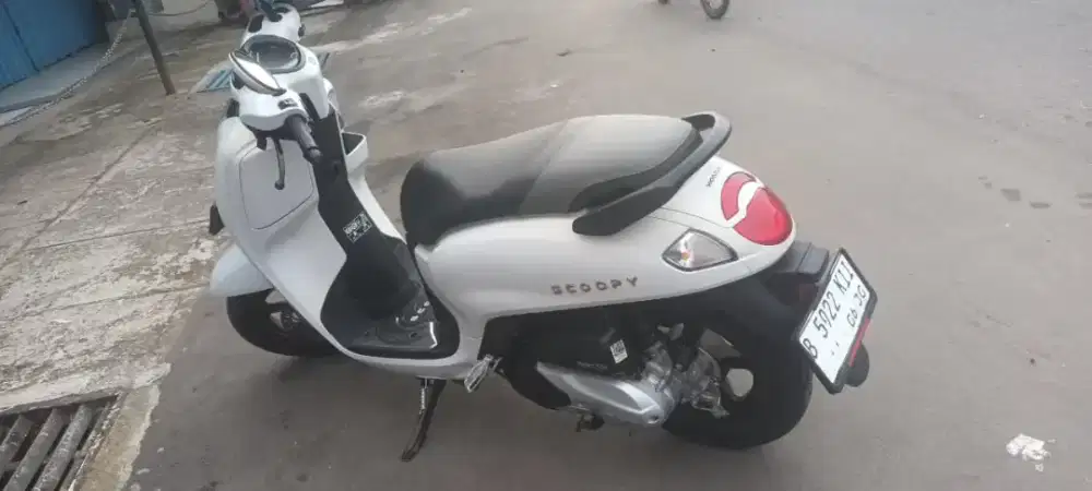 Dijual Honda scoopy th 2025 bln 6 kondisi sangat mulus