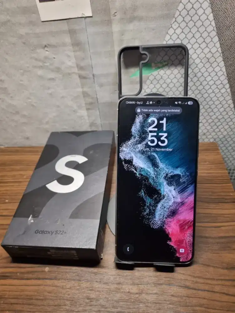 SAMSUNG S22 PLUS