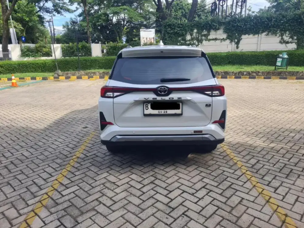 Toyota Veloz Q Non TSS Putih 1.5 AT CVT
TP 2022 Registrasi 2023