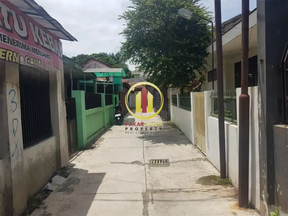 RUMAH LAMA HITUNG TANAH DI SURYANI HOLIS BANDUNG