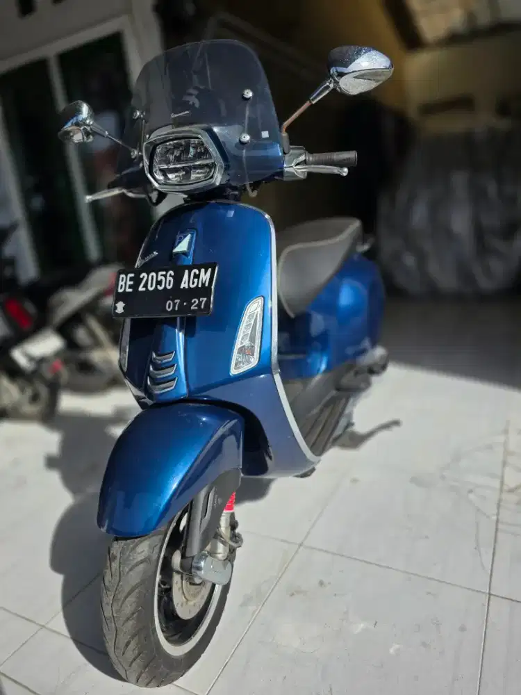 Vespa sprint Piaggio 150 abs