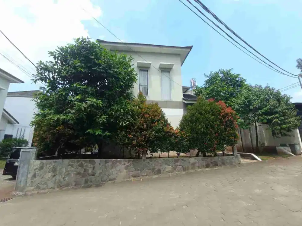 Rumah Hook 2 Lantai, furnished di
CASA39 TOWNHOUSE Cibubur
 Jl. Pulo, Leuwinanggung, Tapos