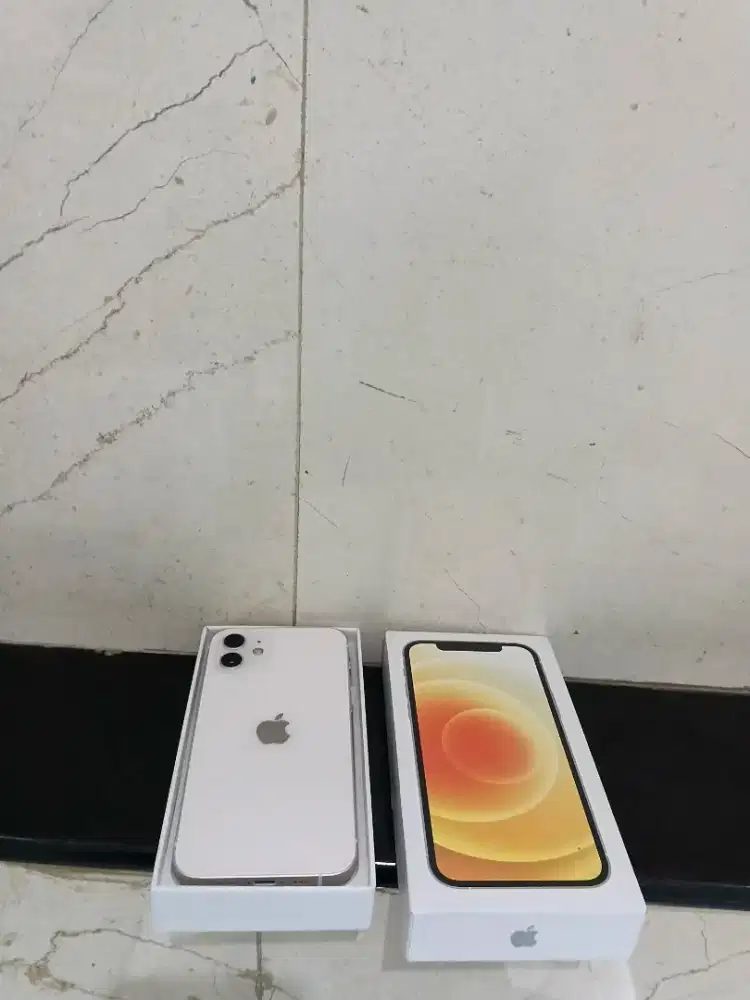 Iphone 12 128gb besar banget baru