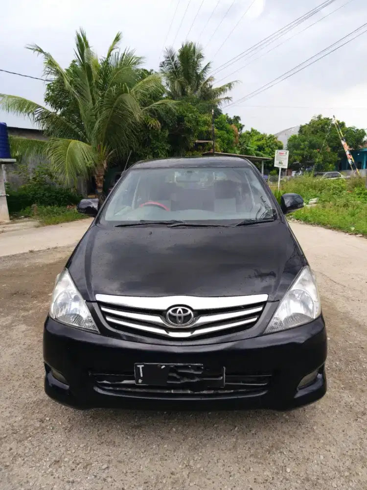 TOYOTA INOVA G 2011 MATIC 2.0