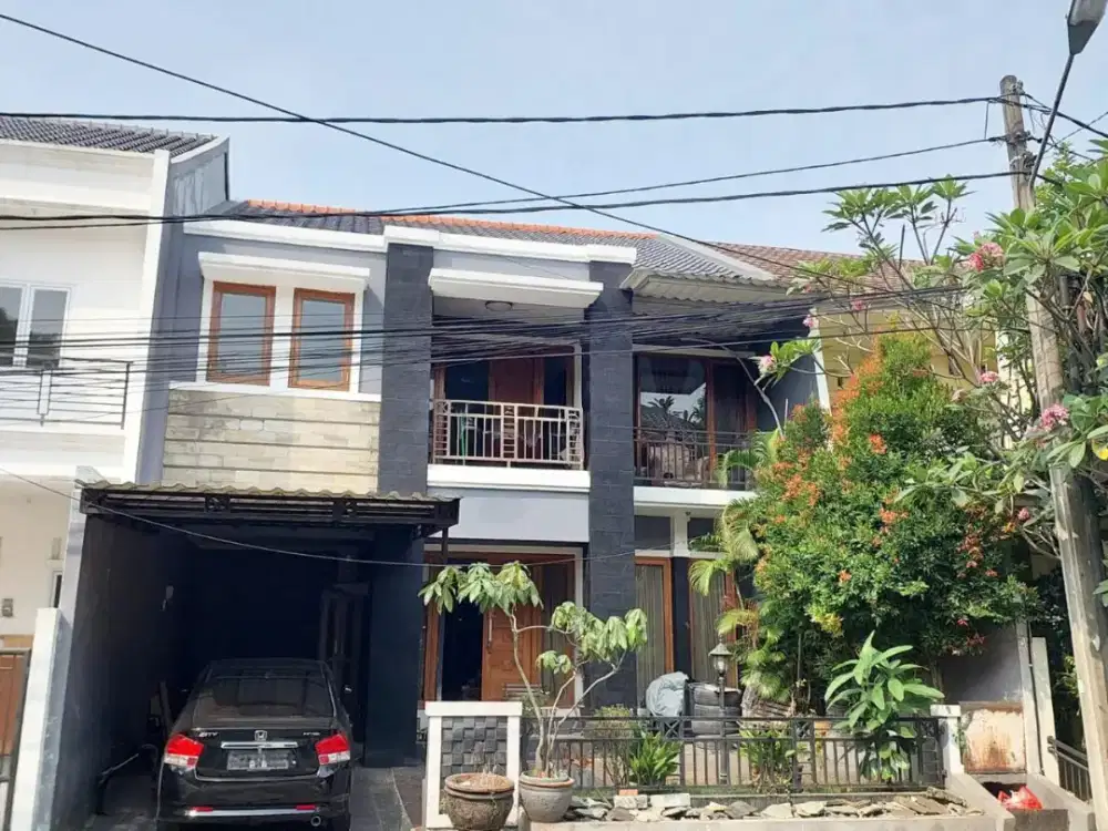 Di jual rumah diperumahan laguna cibubur