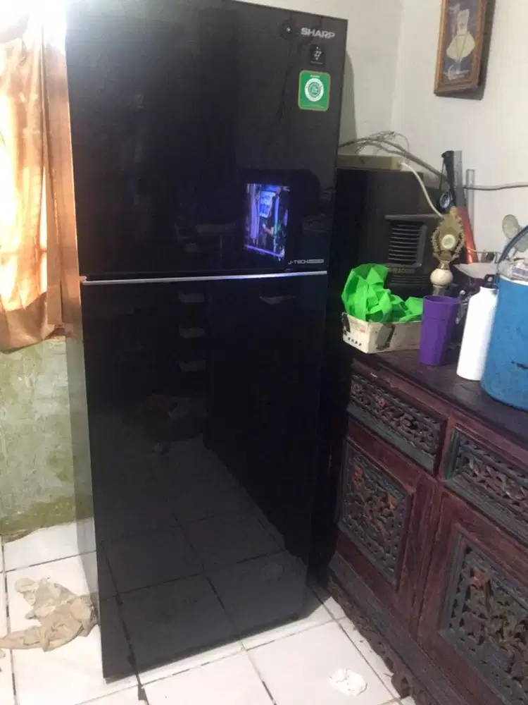 Kulkas sharp refrigerator 2 door 350