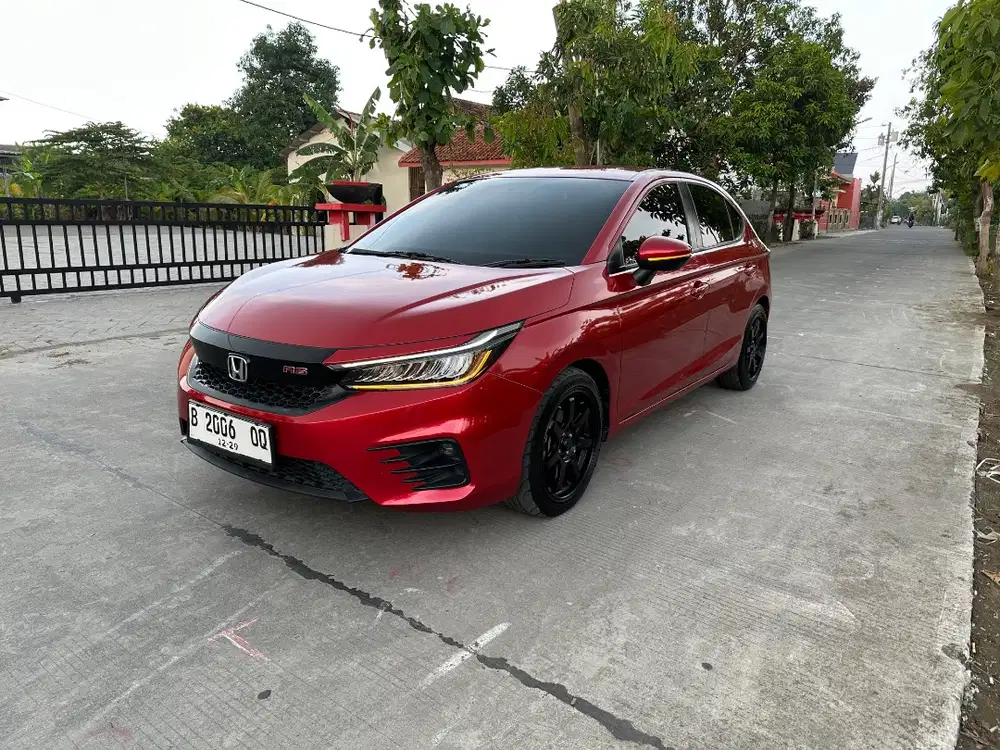 Honda City Hatchback RS Matic 2021 low KM original spesial colour