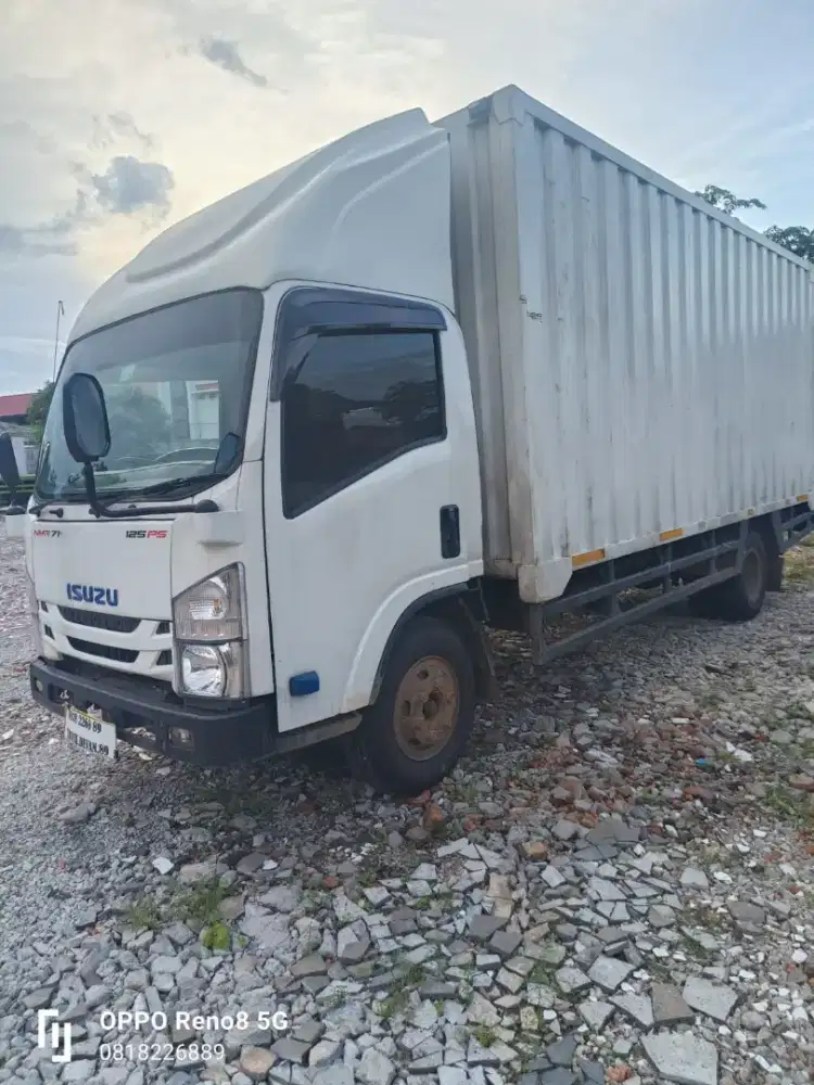 ISUZU ELF NMR71 LONG BOK BESI CONTENER 125PS 6 RODA ISTIMEWA SEKALI