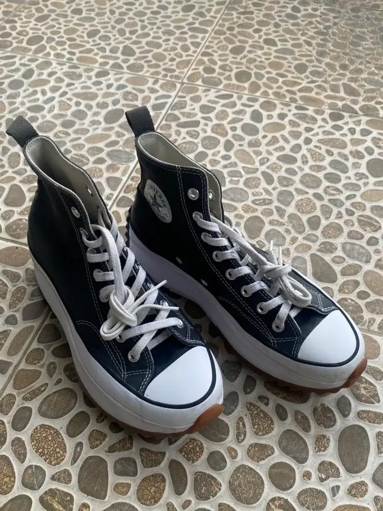 Converse Run Hike Star