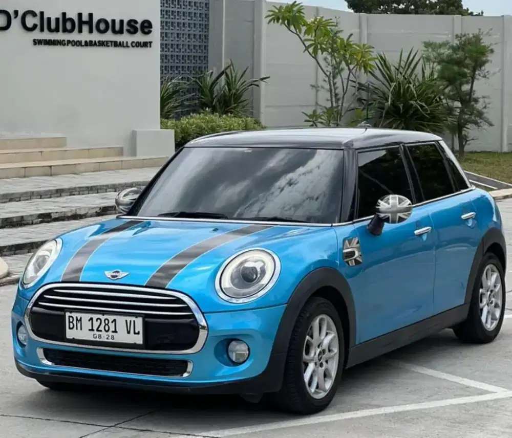 MINICOOPER 5 DOOR