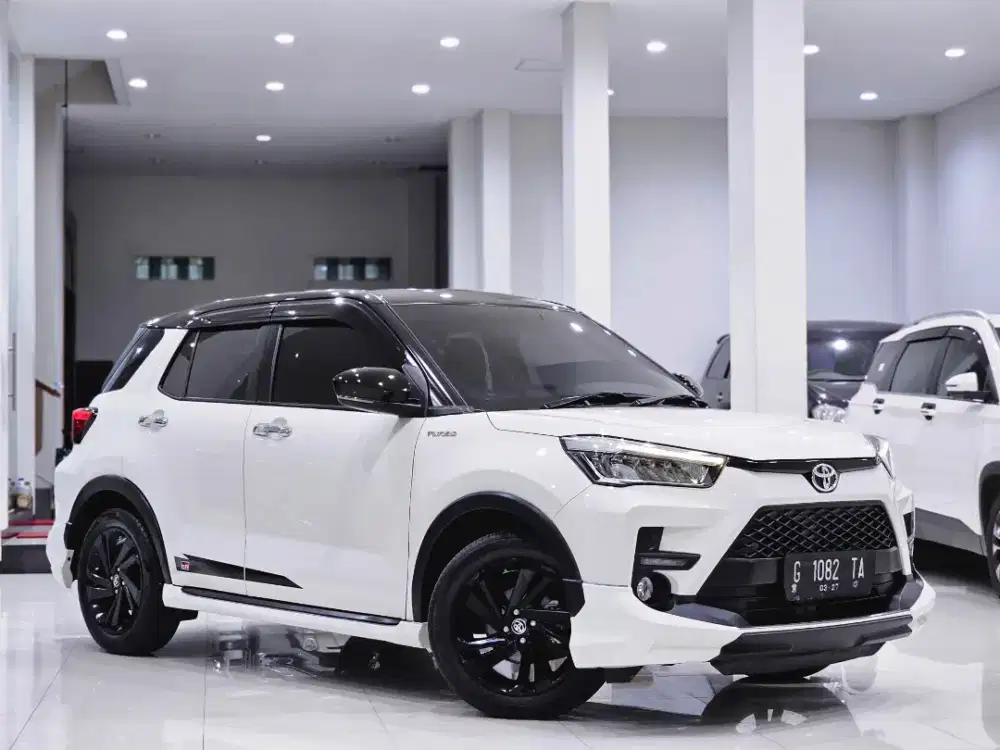 Raize GR Twotone 2022 At(Matic) Plat G Tgn 1 2023 Turbo 2021