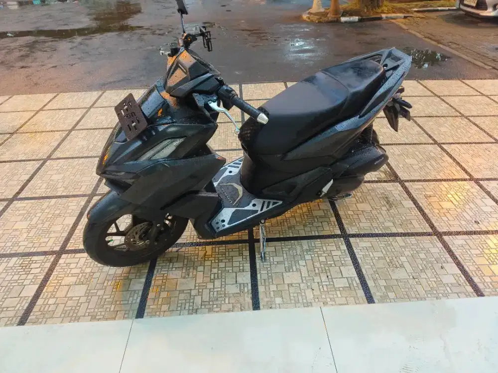 Vario 160 Plat BL 2024