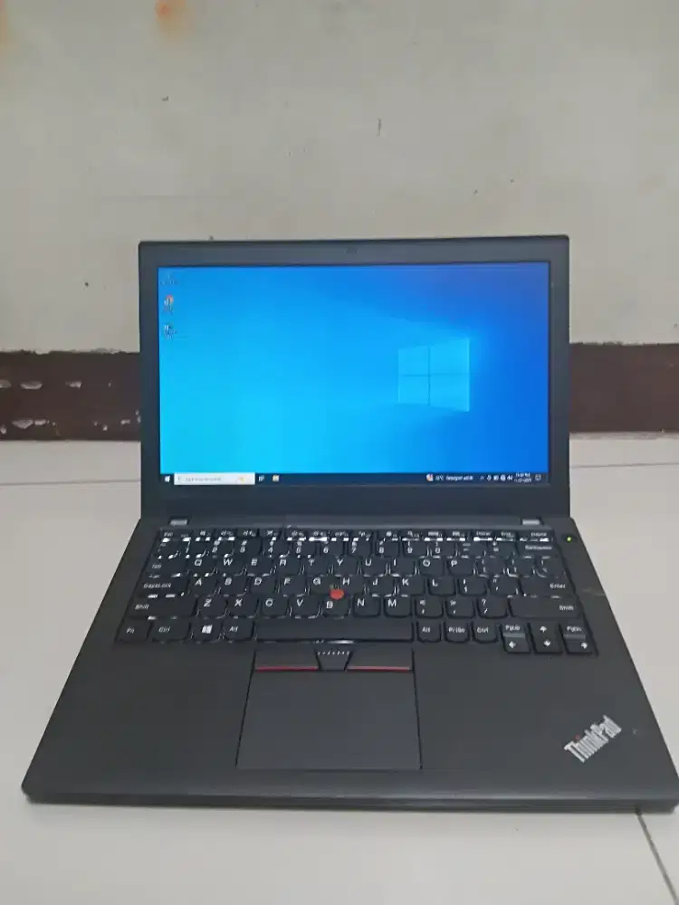 Lenovo Thinkpad X270 core i7 gen 7 +backlight