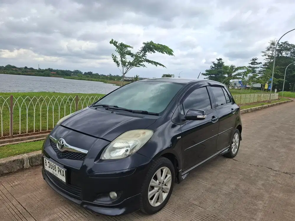 Toyota Yaris 2010 Bensin