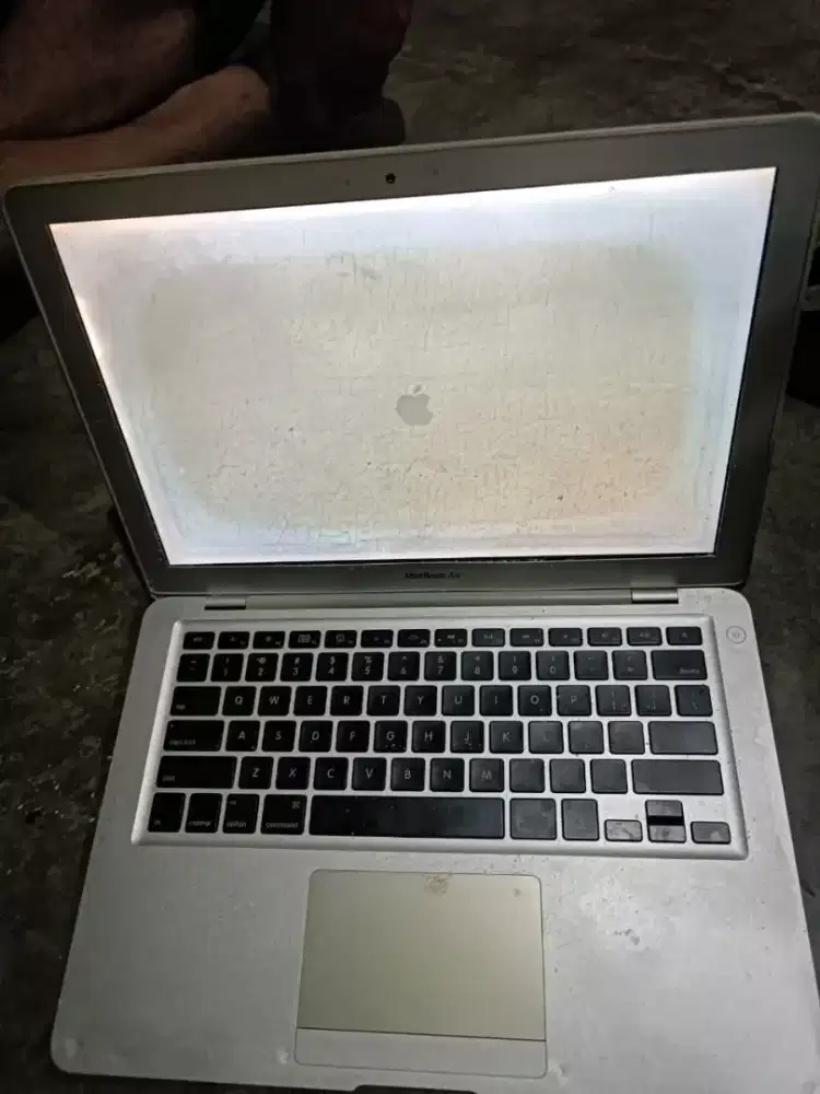 Macbook Apple Bekas