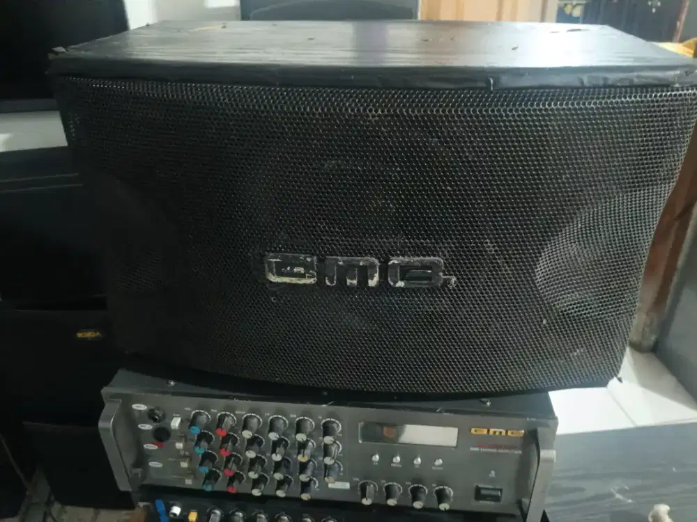 Jl 1 set audio karoke BMB ampli DA 2700 pro + spikr