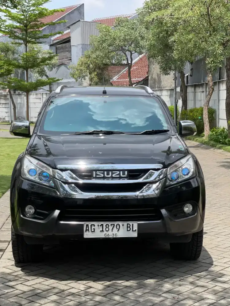Isuzu MUX 2015 AT
