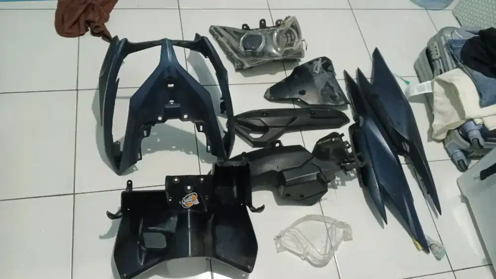 Set Bodi & Aksesoris Vario 125 fi 2013 (Old/KZR)