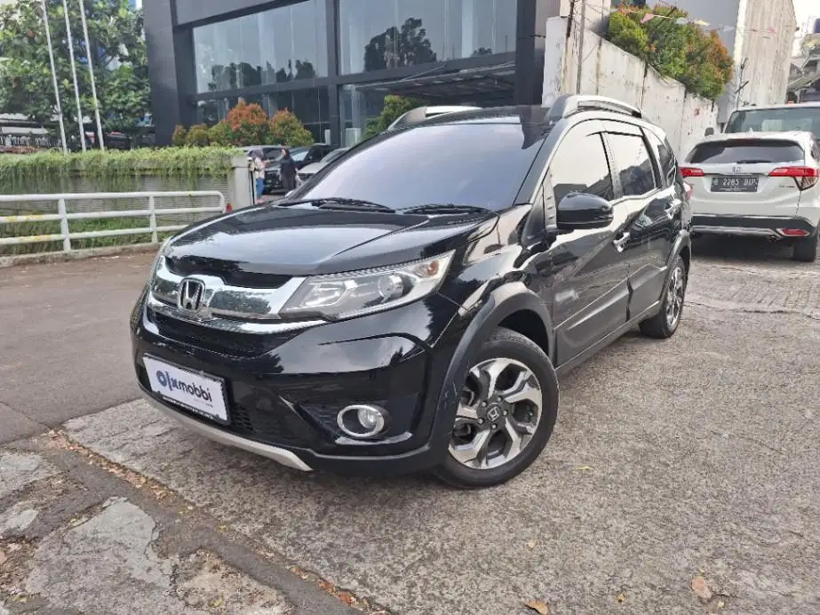 LOW DP Honda BR-V 1.5 E Bensin-AT 2018 BYR