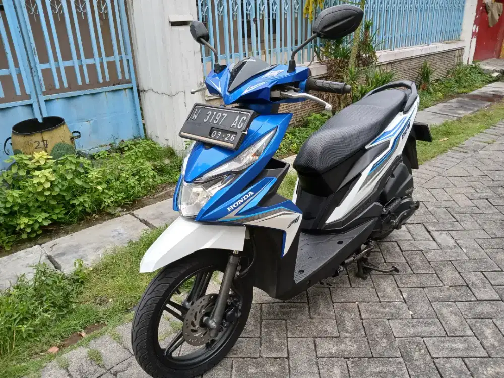 Honda beat 2016 km 42 plat w gresik kondisi sgt bagus siap pakai
