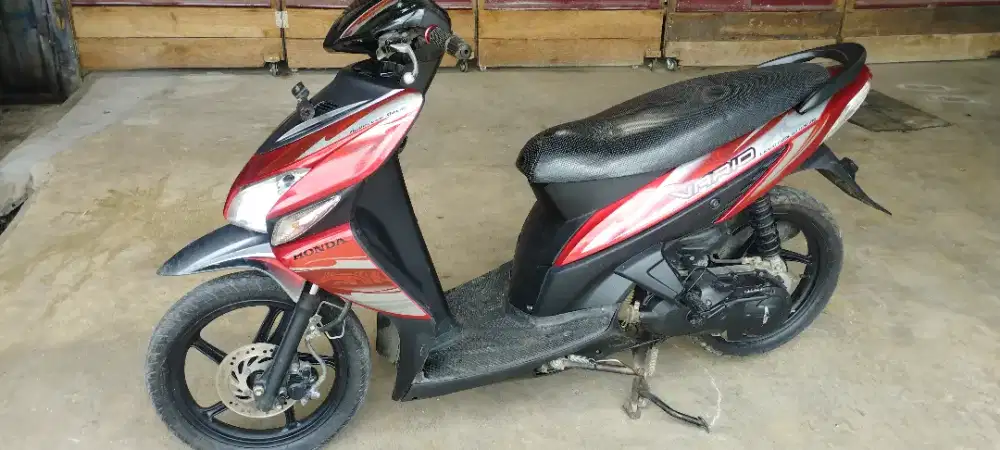 Honda Vario karbu 2010