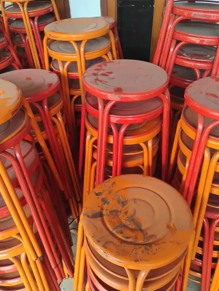 Kursi Baso Besi Cafe