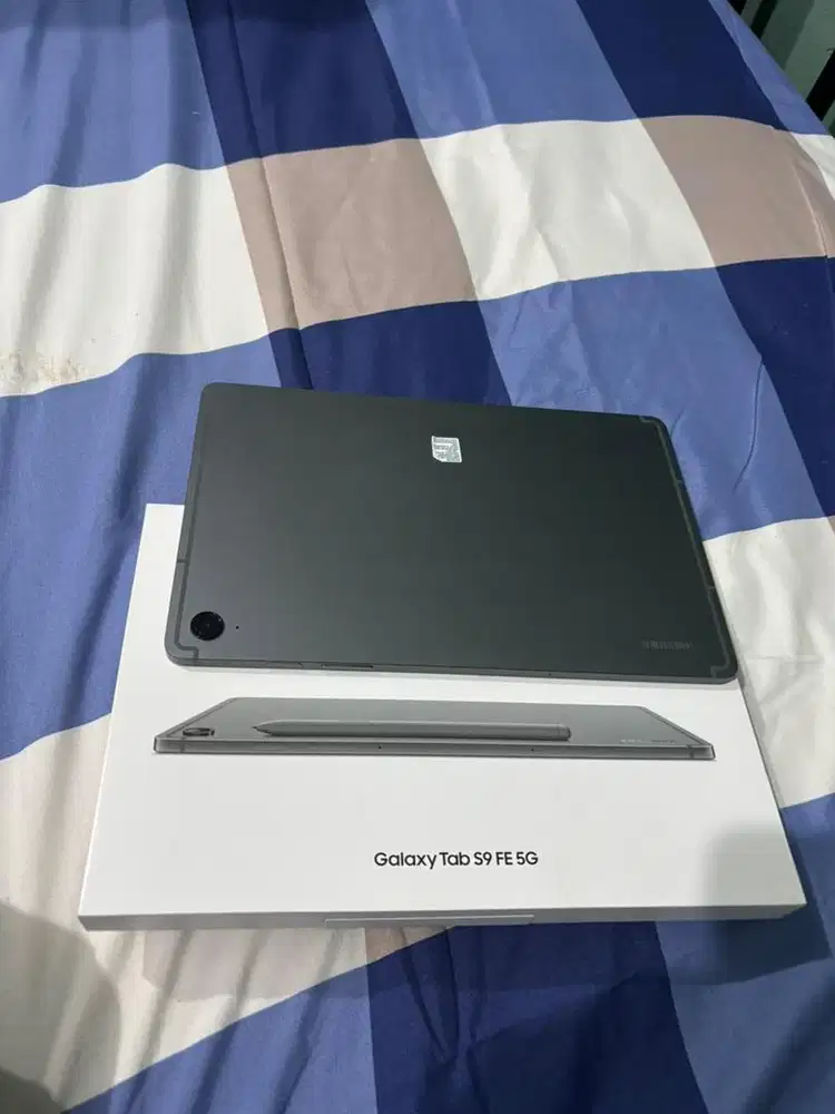 Jual Galaxy Tab S9 FE 5 yg bisa buat nelpon 6/128 no minus