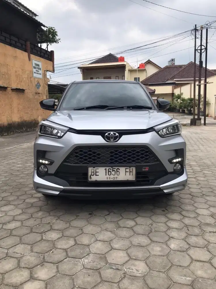 Raize 1.0 GR Sport Matic