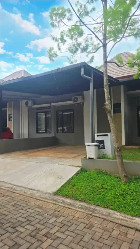 Rumah dijual di KEDATON BSB SEMARANG