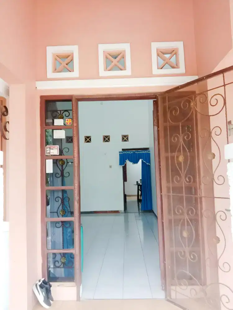 Rumah dijual di graha taman bunga BSB Semarang