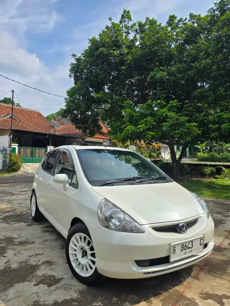 Honda Fit cbu 1.3 at sunroof 2003