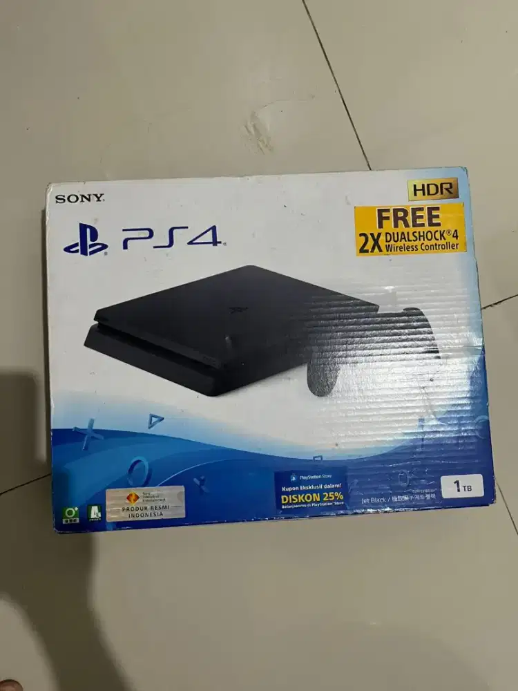 PS4 Di beli saya mau cari ps 4 yang mau di jual saya bayarin langsung