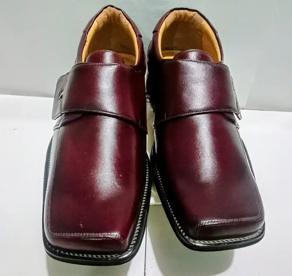 Shopee COD - Sepatu Pria Kulit Keren Import Original