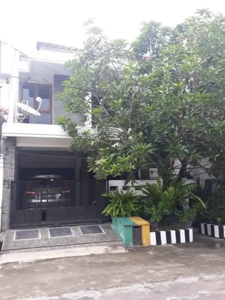 ‼️Akses 3 Mobil los‼️ Rumah di Gunungsari indah dekat Babatan Kebraon