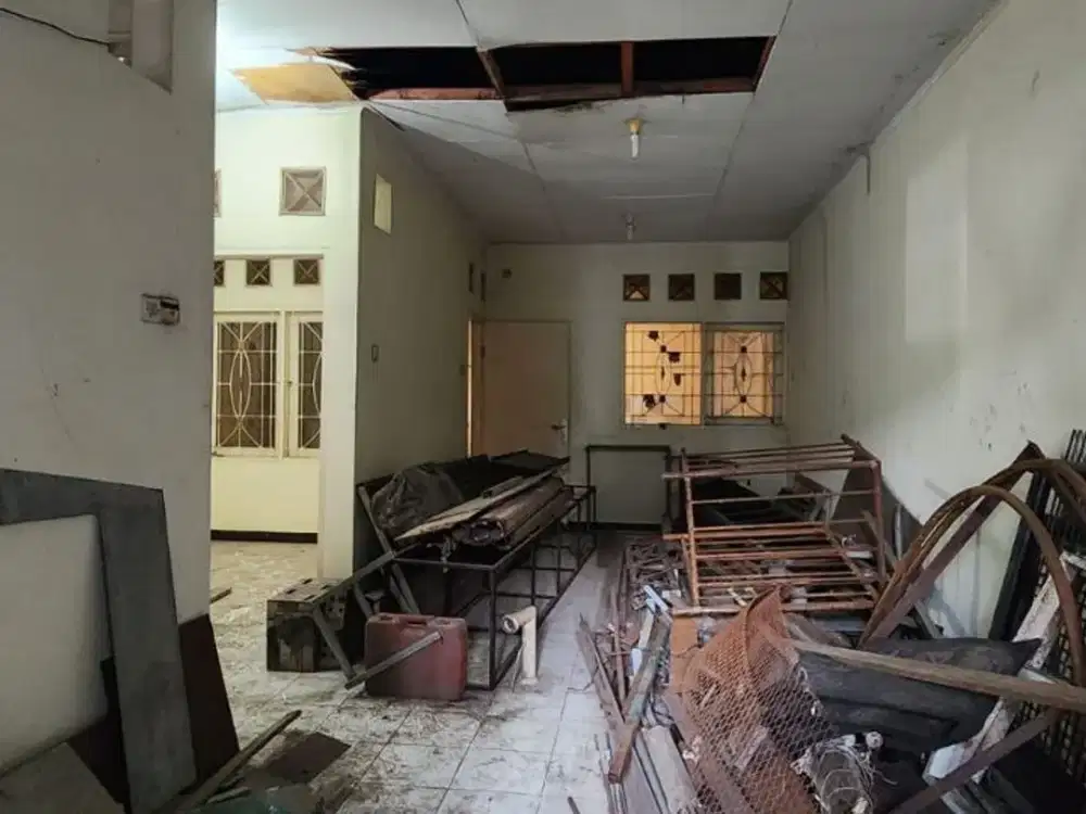 DIJUAL RUMAH PERUM TAMAN CENTURY 2 BELAKANG MALL PAKUWON BEKASI