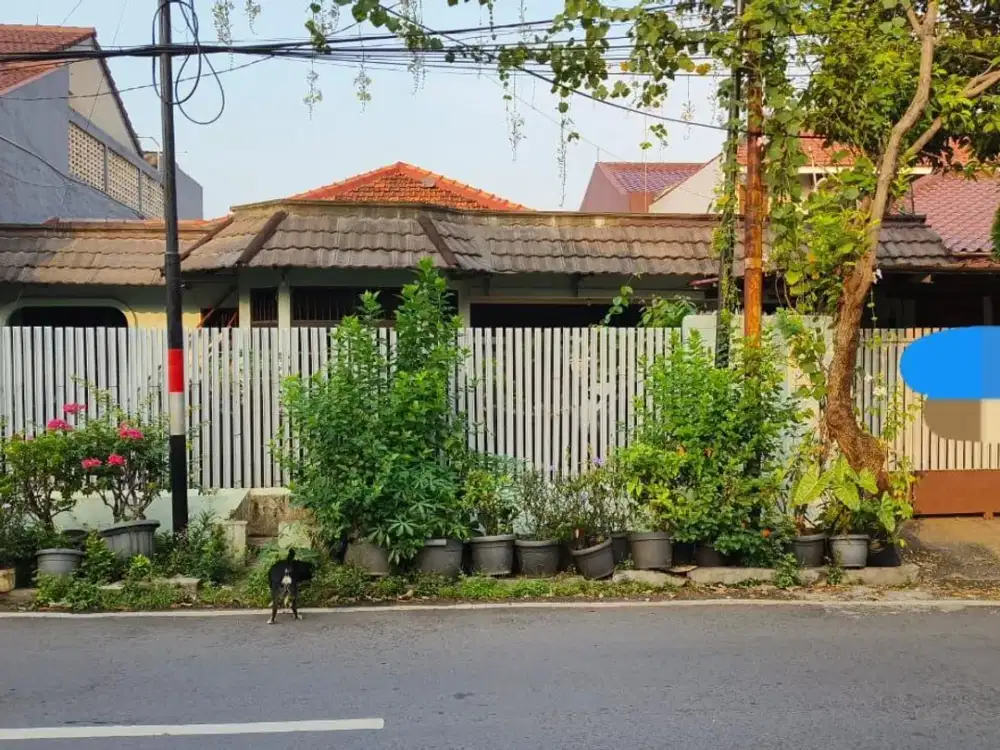 DIJUAL RUMAH CANTIK 1 LT DI KOMPLEK DUREN SAWIT JAKARTA TIMUR