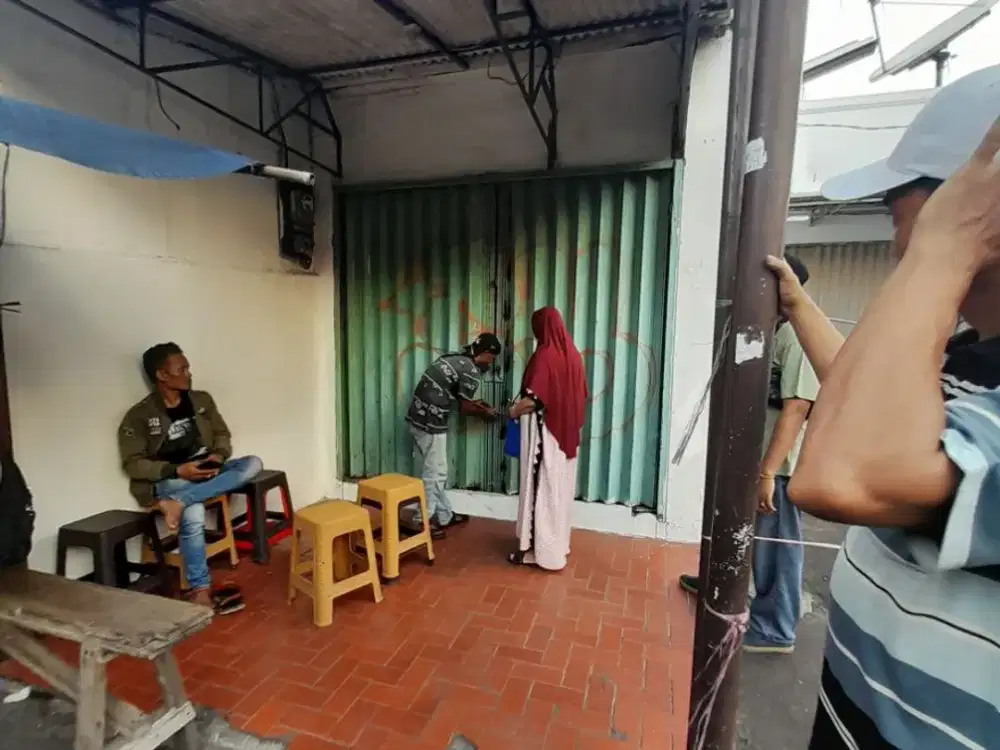 Disewakan Ruko Ex Cafe Kampung Melayu Bali Mester Jakarta Timur