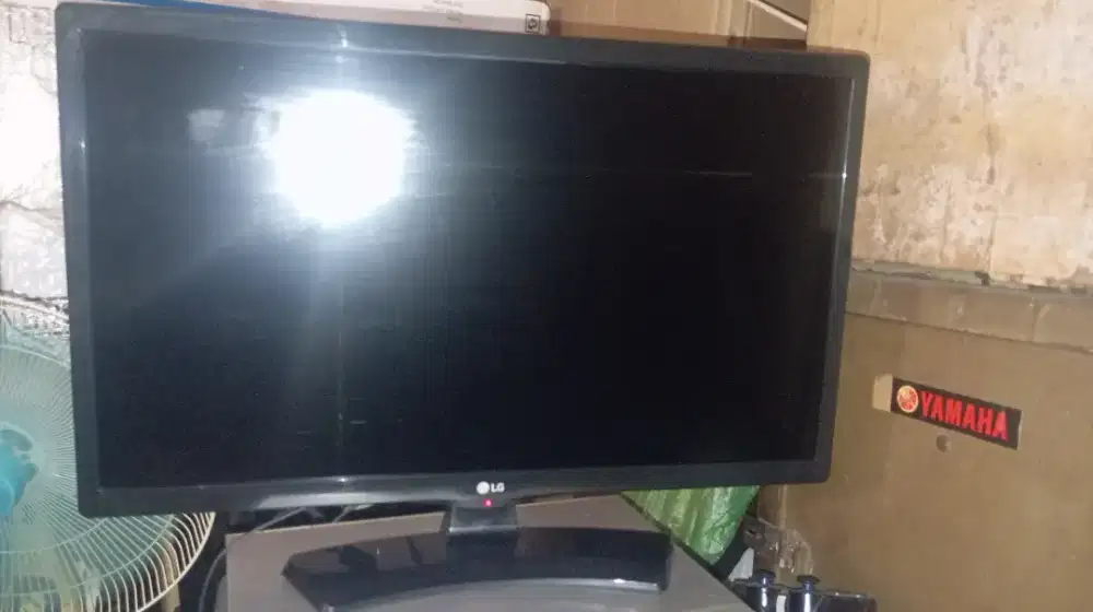 TV LED monitor lg 24 inci + setbok