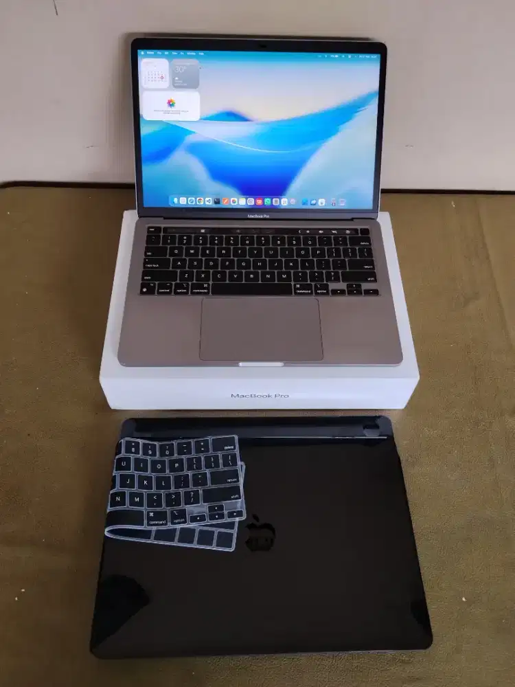 MacBook Pro M1 8/256 Fullset Space Grey Mulus No Dent Terawat