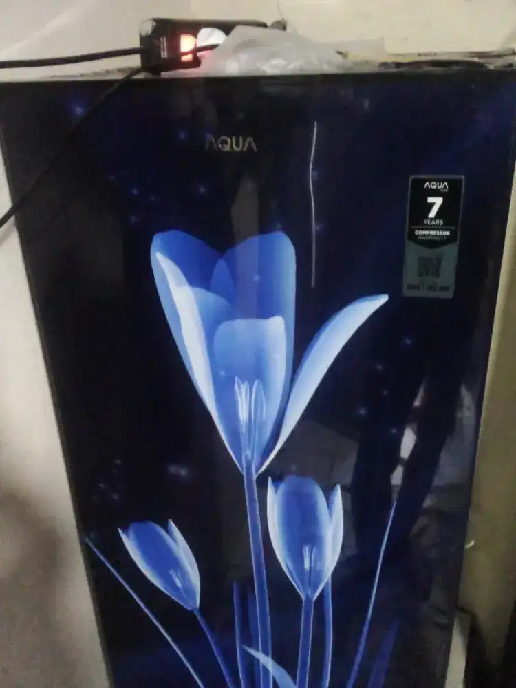 Jual.kulkas.tv.setbox helm.borong aja mas 1.5 ambil kerumah