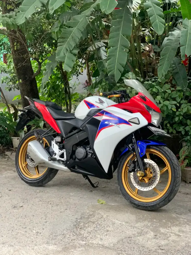 dijual Murah CBR 150 CBU 2011