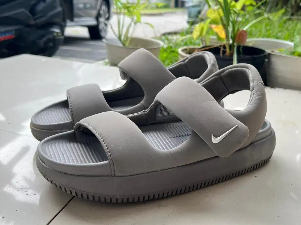 Nike Calm Grey size 41