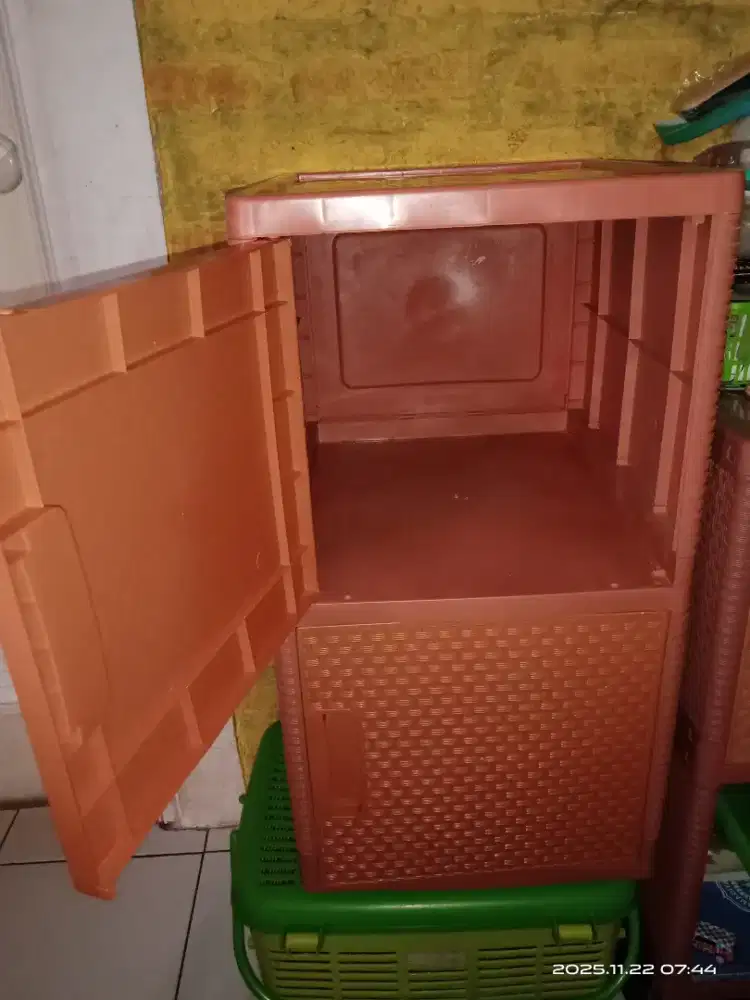 Lemari plastik 2 susun