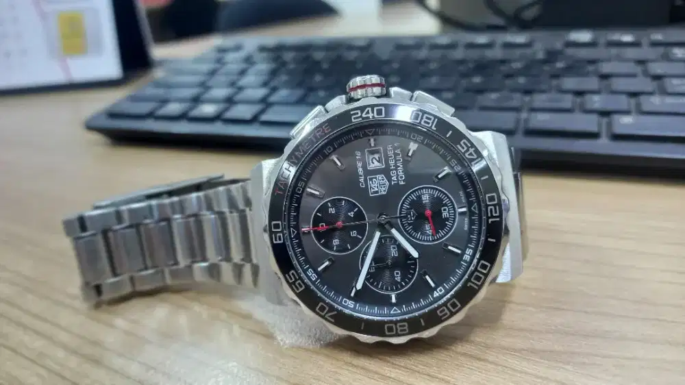 Jual jam Tag hauer formula 1 calibre 16