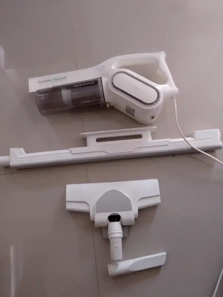 For Sale Cyclone Vacuum Cleaner Swiss Military